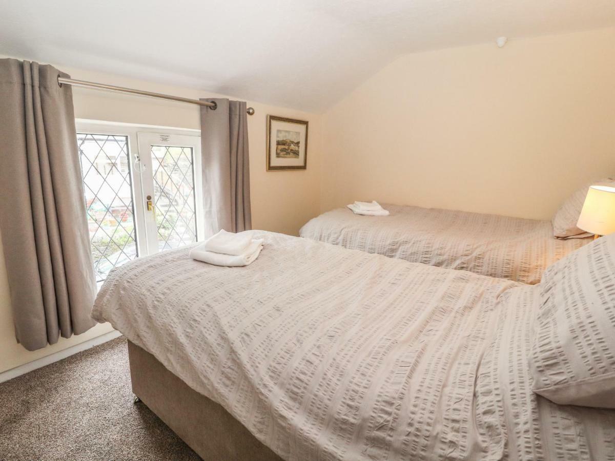Dove Cottage อะแบร์เกล ภายนอก รูปภาพ